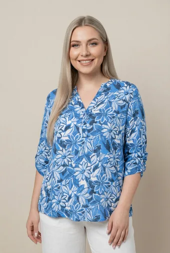 Bluzka niebieskie kwiaty