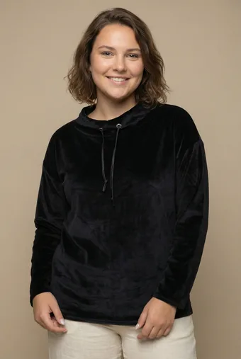 Czarna welurowa bluza